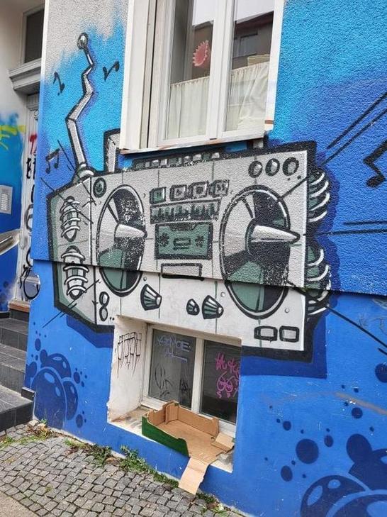 Kreuzberg colorful graffiti