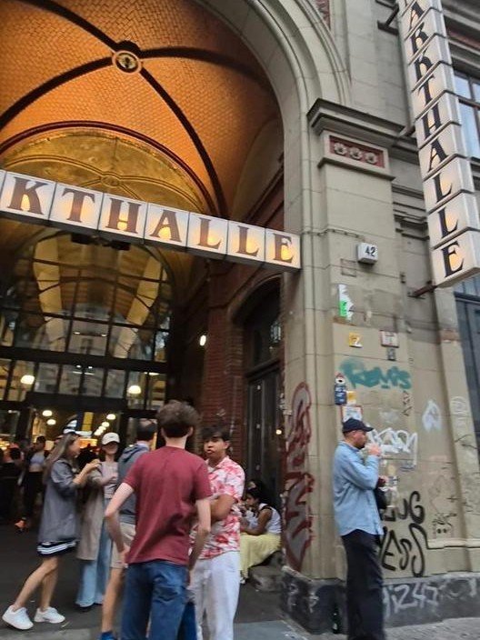 Markethalle Neun entrance