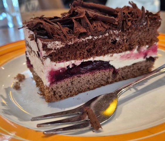 Red velvet cake in Berlin