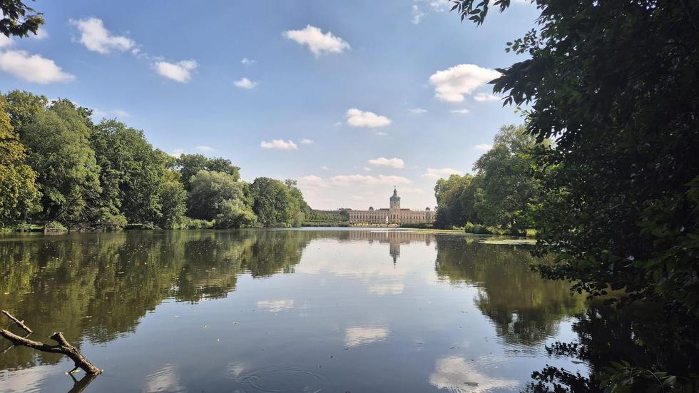 Charlottenburg palace lake