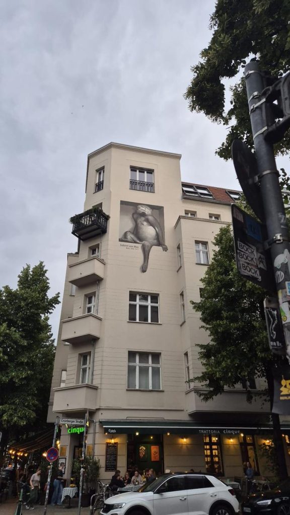 Aspiring street art in east Berlin