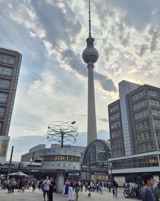 Main areas in Berlin - Alexanderplatz