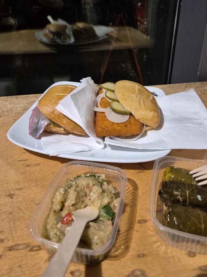 Enjoy the street food at Marheineke Market